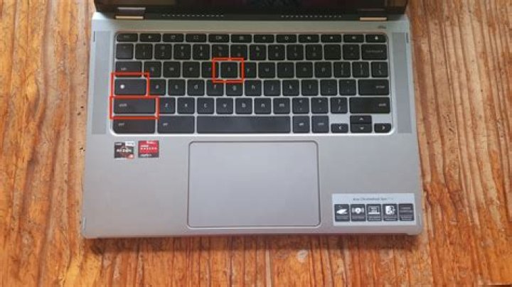 How do you change the keyboard type on a Chromebook?