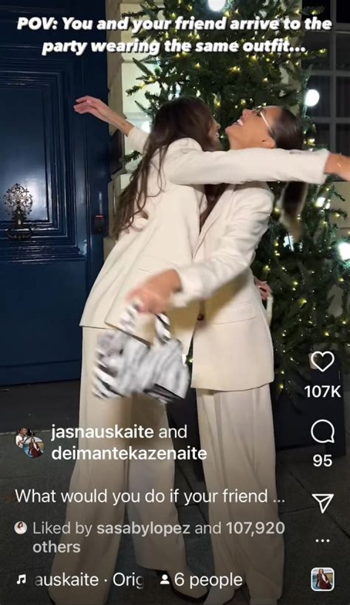 How do you know if your mom is jealous of you?