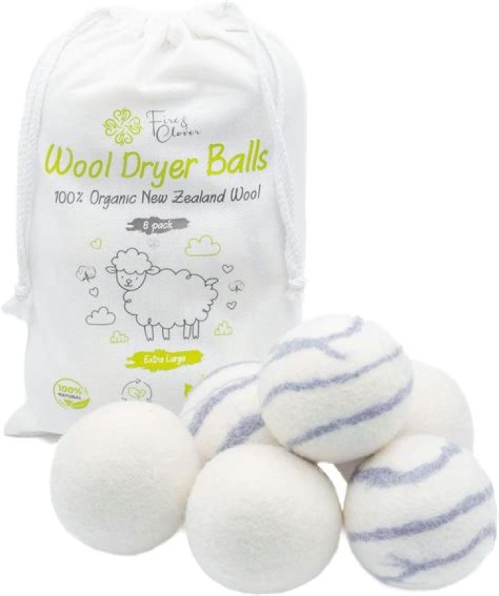 How do you make a sock dryer ball?