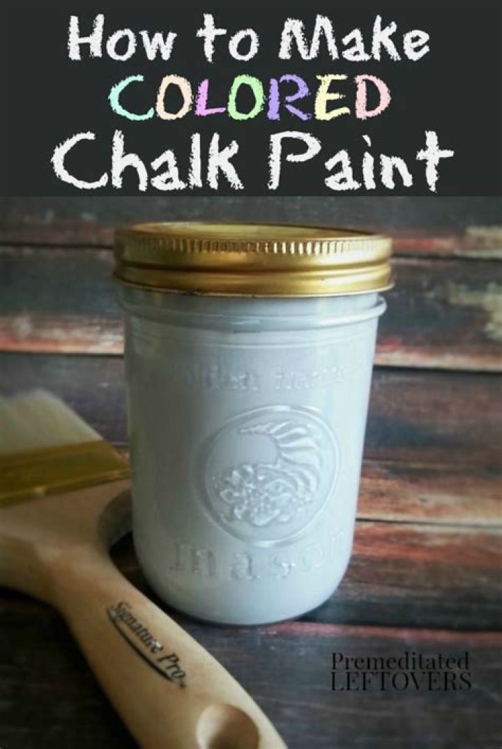 How do you make colored chalk?