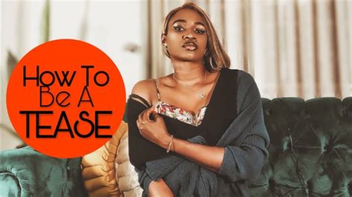 How do you tease a guy in a conversation?