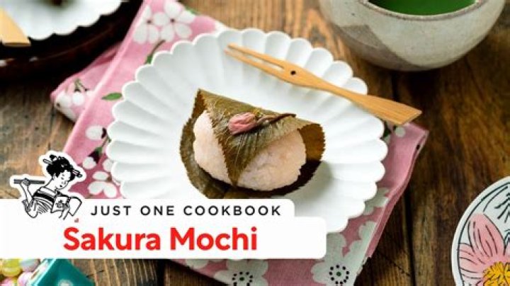 How do you use sakura tea?