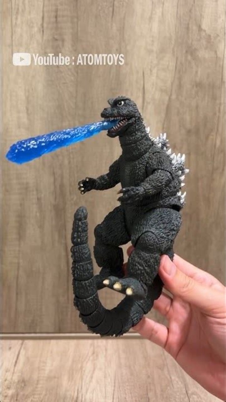 How does Godzilla fly?