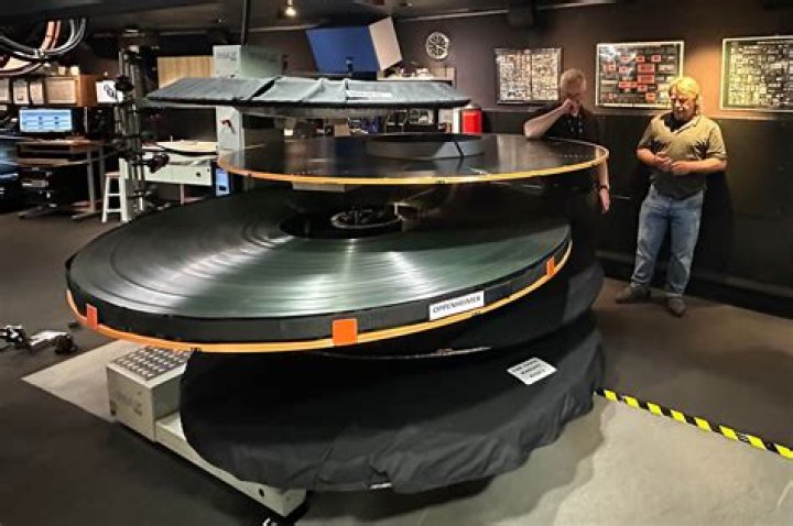 How heavy was fat Monica?