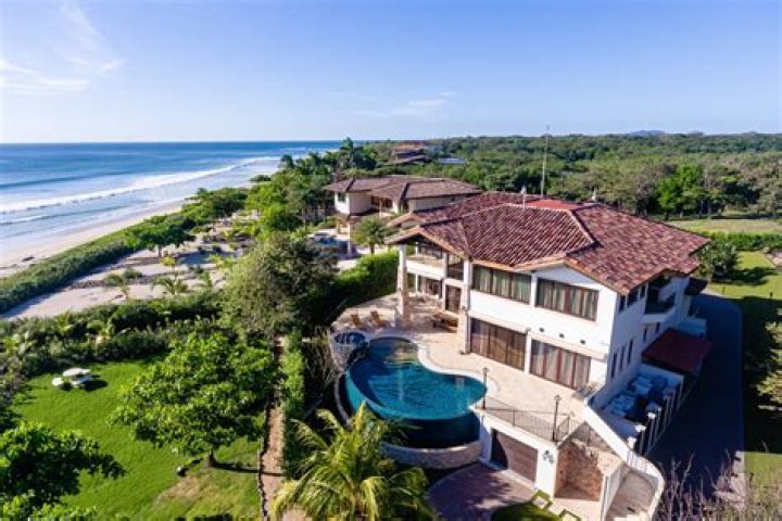 How is it living in Costa Rica?