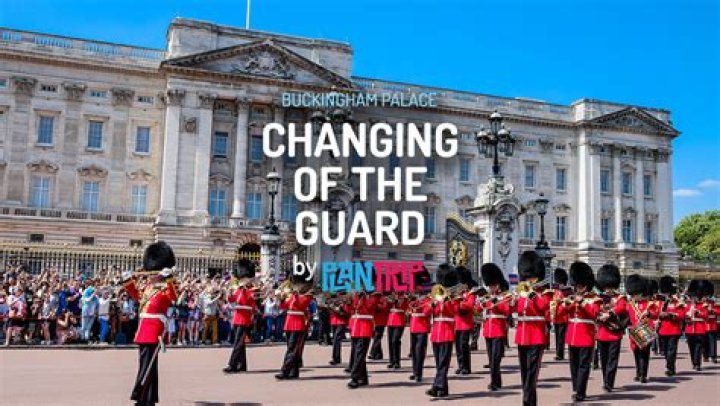 How long dies Changing of the Guard take?