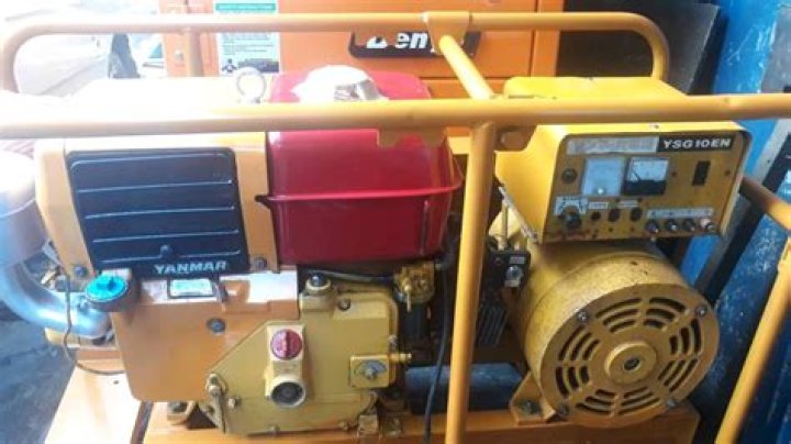 How many volts is a generator?