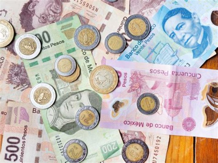 How much cash bring to Costa Rica?