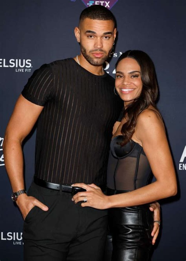 How much did Michelle and Nayte get for a house?