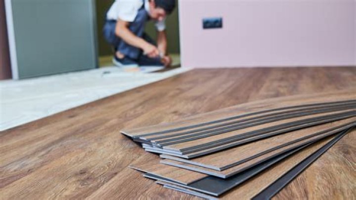 How much does it cost to install vinyl plank flooring?