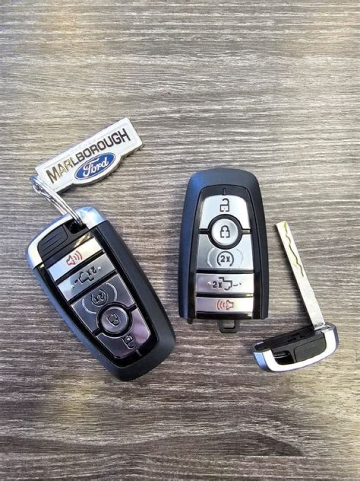 How much does it cost to replace a Ford key fob?
