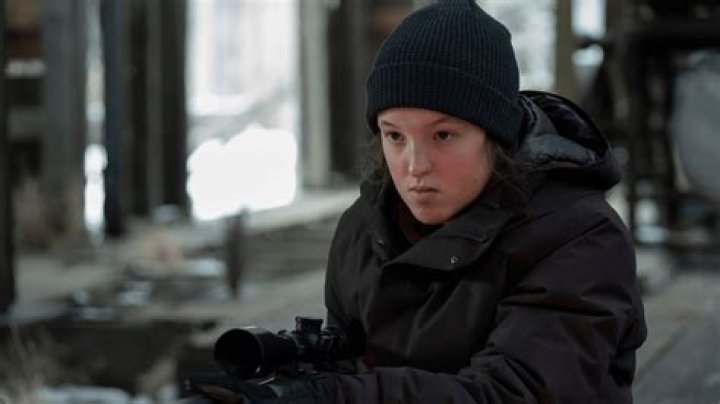 How much older is Ross than Rachel?