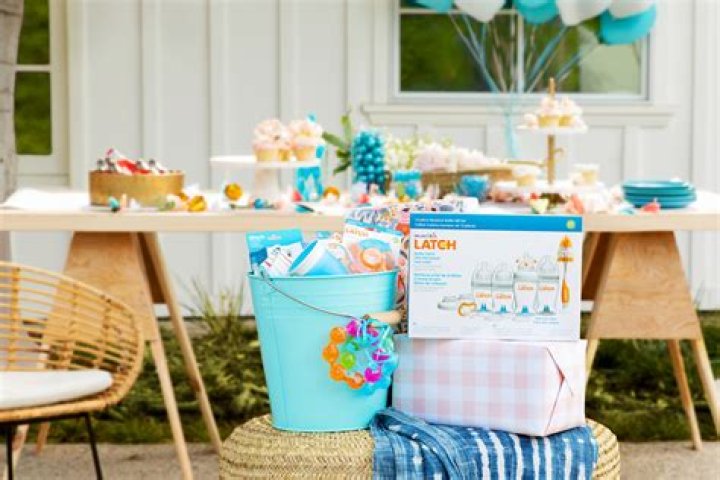 How much should I spend on a baby shower?