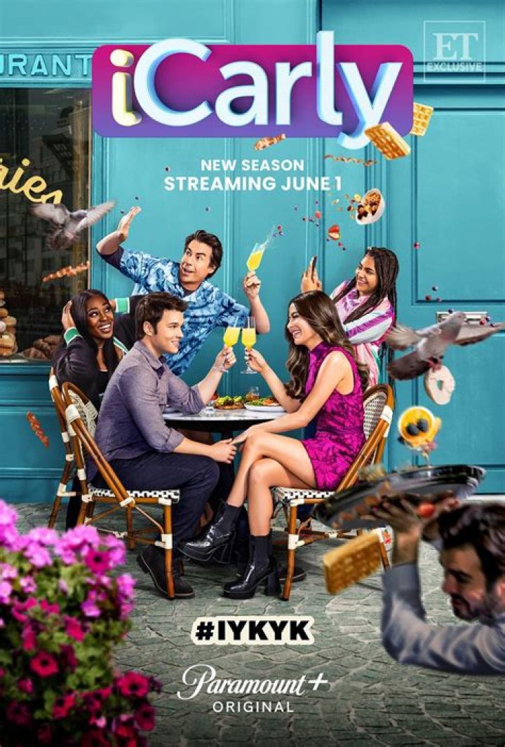 How old is Carly in 2021?