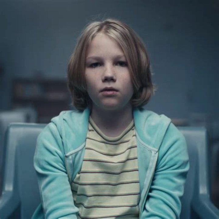 How old is Jules in Euphoria?