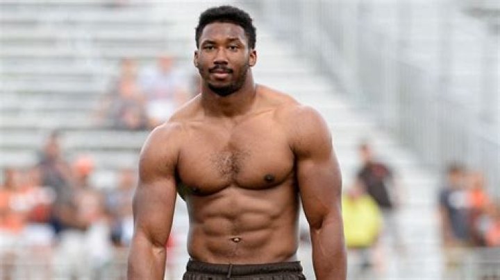 How old is Myles Garrett?