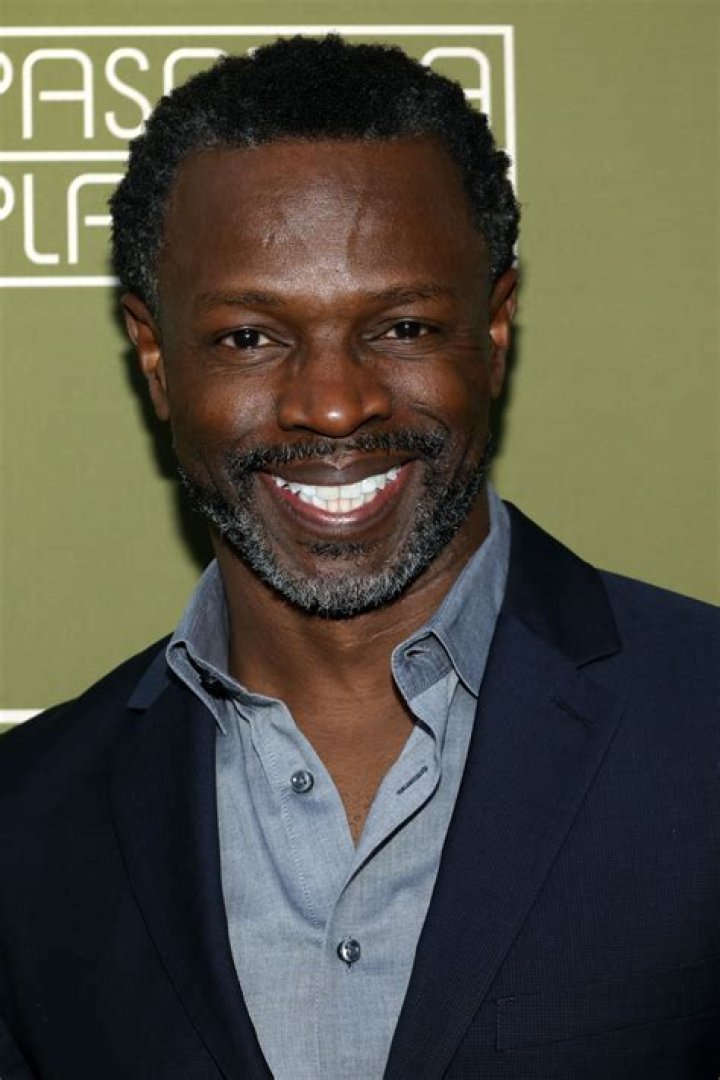How old is Sean Patrick Thomas?