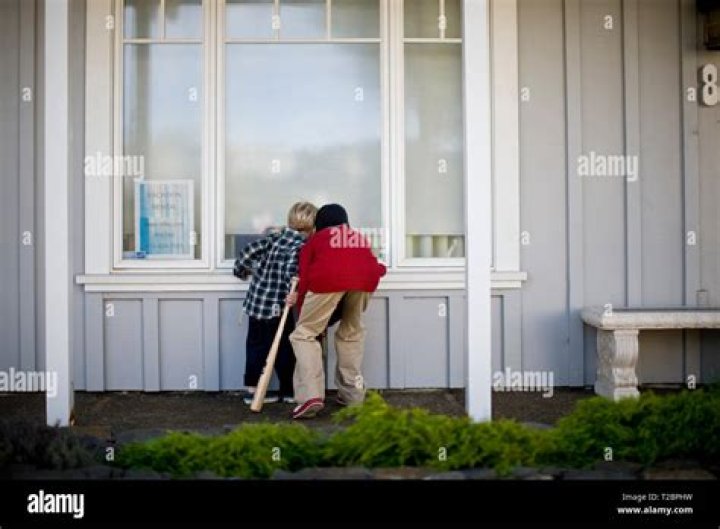 Is an empty house colder?