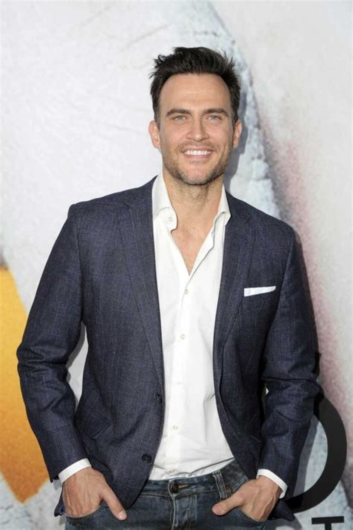 Is Cheyenne Jackson in Glee?