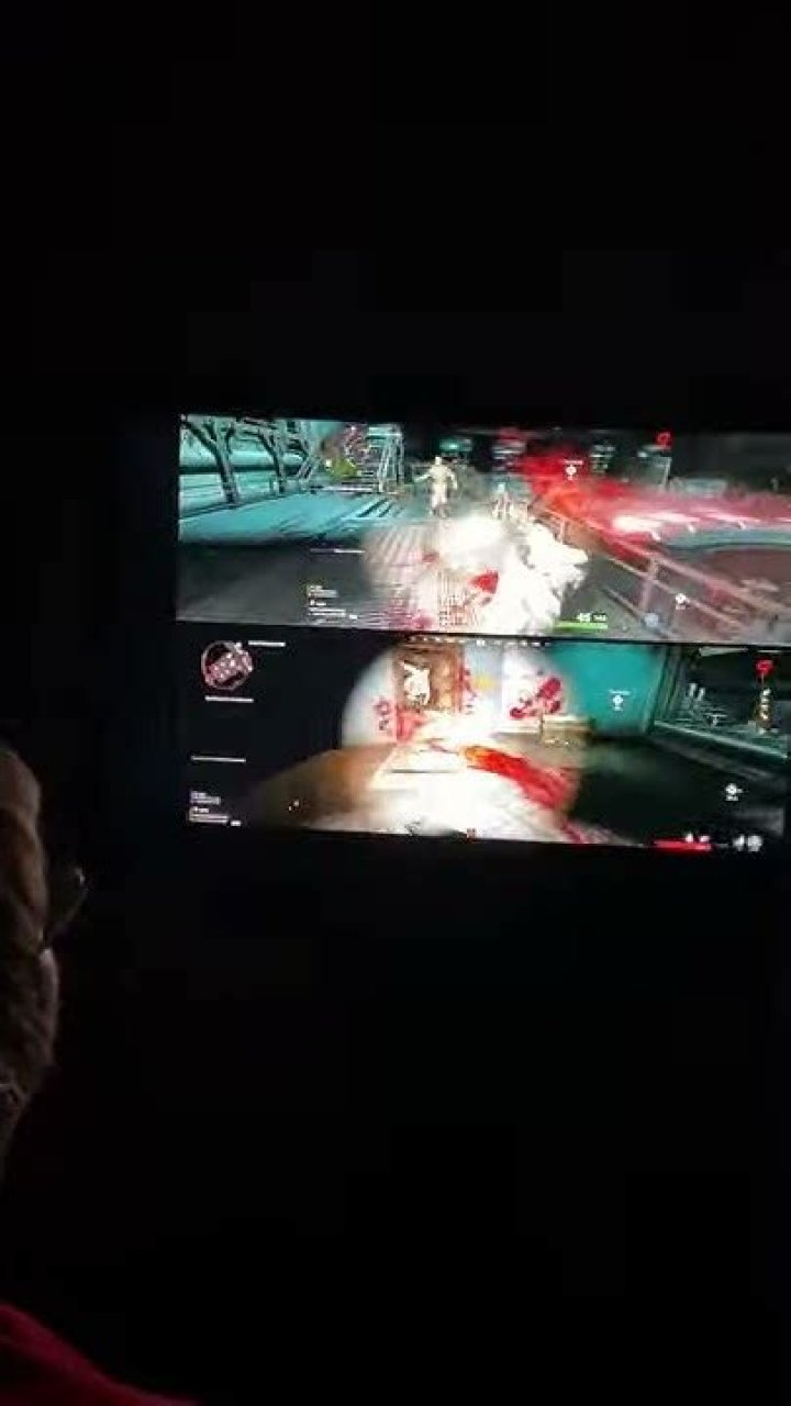 Is Cold War split-screen?