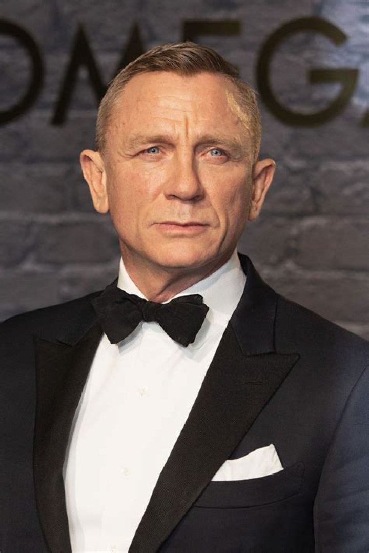Is Daniel Craig knighted?