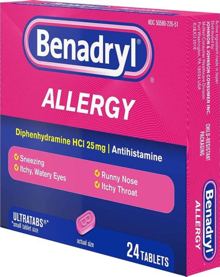 Is diphenhydrAMINE an antidepressant?