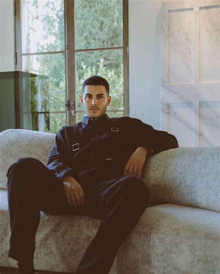 Is Fai Khadra an architect?