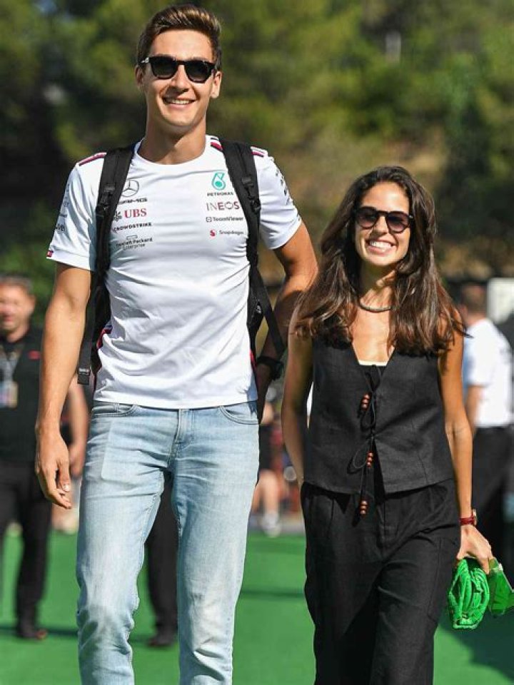 Is George Russell still with Carmen?