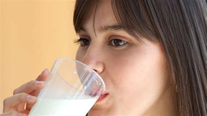 Is it OK to drink milk empty stomach?