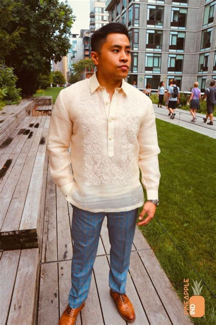 Is it okay to wear two shades of white?