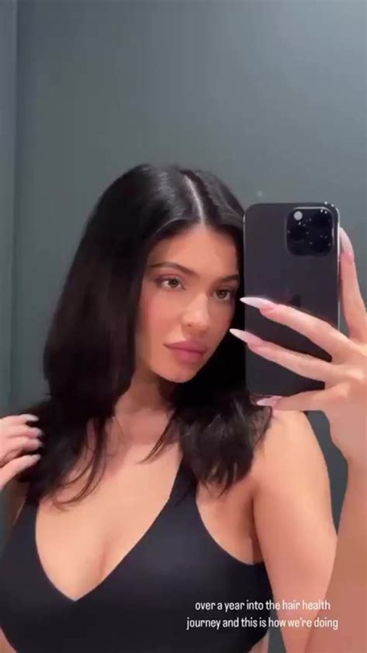 Is Kylie Jenner's hair naturally black?