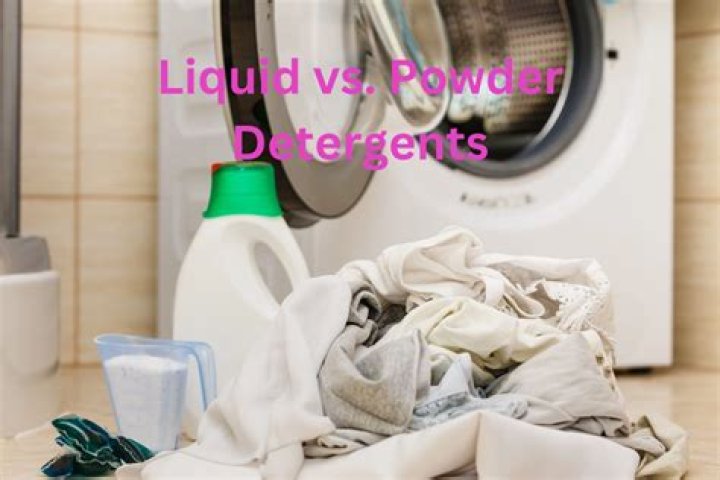 Is powder or liquid detergent better for smell?