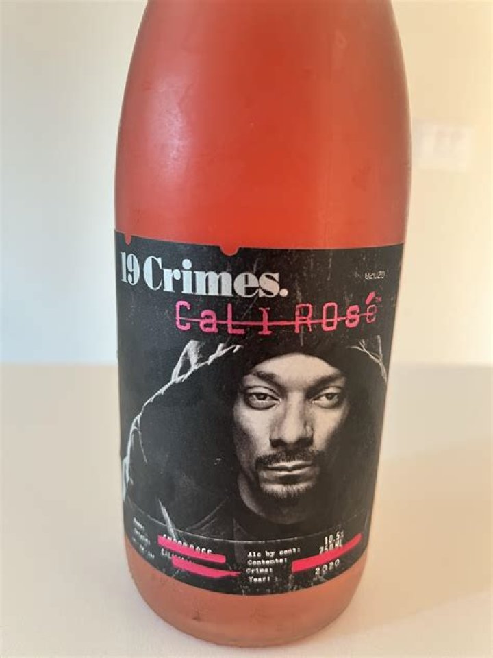 Is Snoop Dogg Cali rose wine sweet?