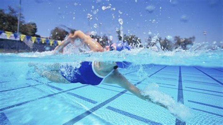Is swimming good for arthritic knees?