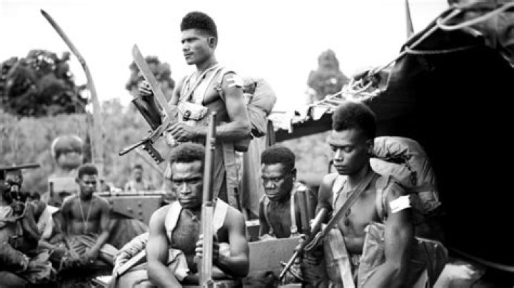 Is the Owen gun a SMG?