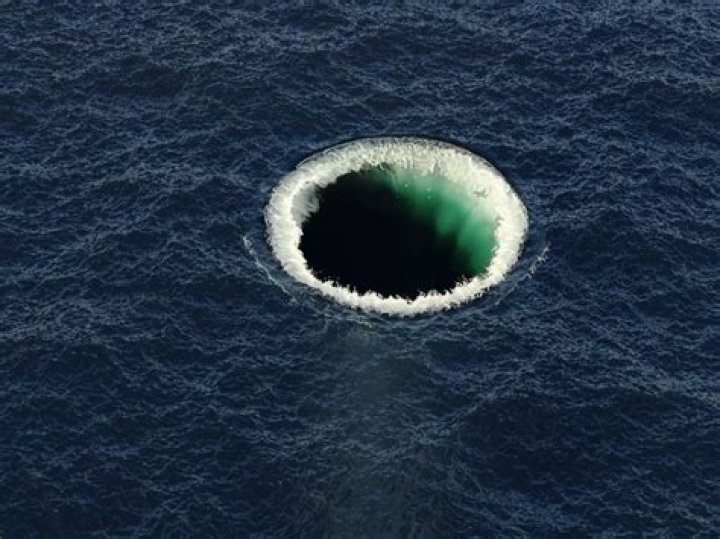 Is there a hole in the ocean?