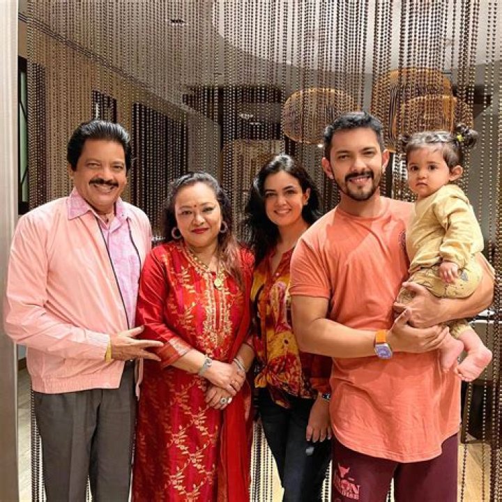 Is Udit Narayan rich?