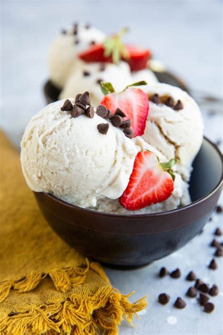 Is vanilla ice cream healthier than chocolate?