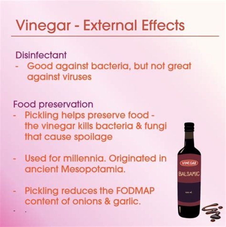 Is vinegar good for face?
