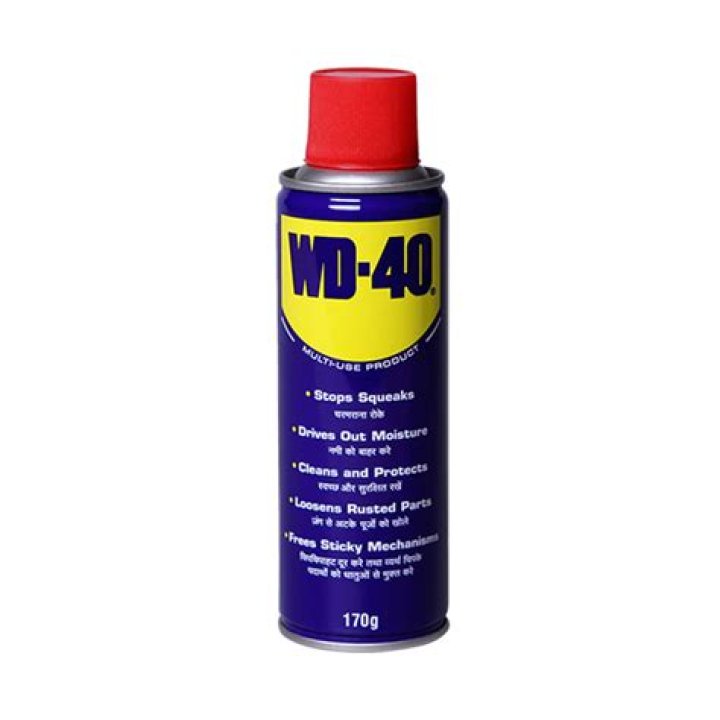 Is WD-40 good for cleaning metal?