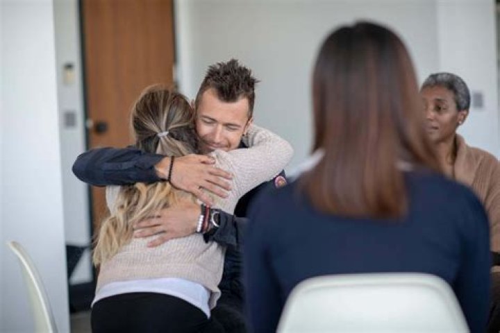 Should a therapist hug a client?