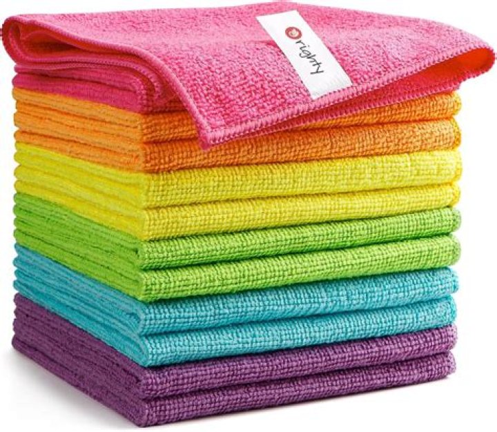 Should microfiber cloth be washed?