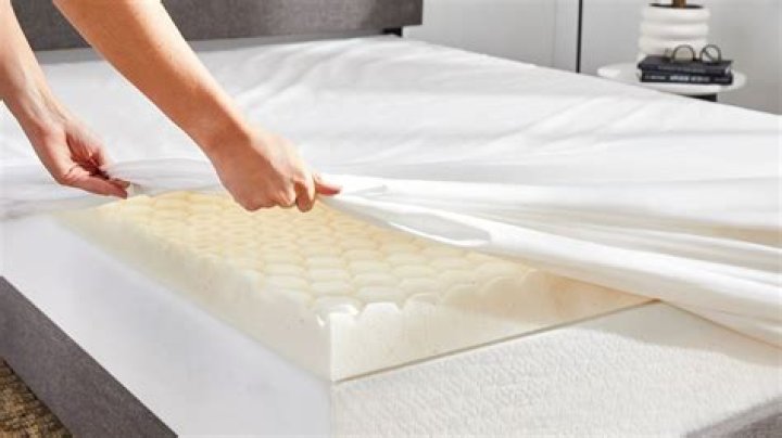Should you flip a memory foam mattress topper?