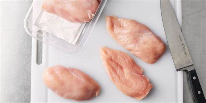 Should you wash chicken breast UK?
