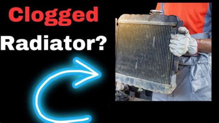 What are signs of a clogged radiator?