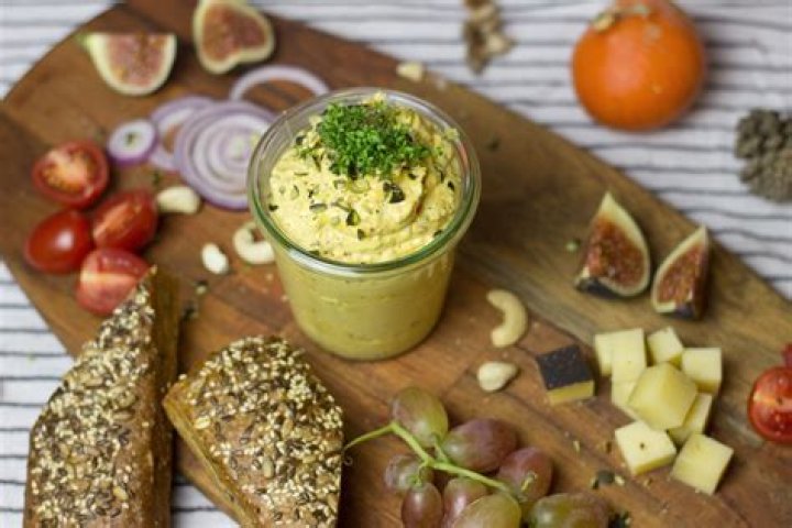 What can I use instead of cream cheese?