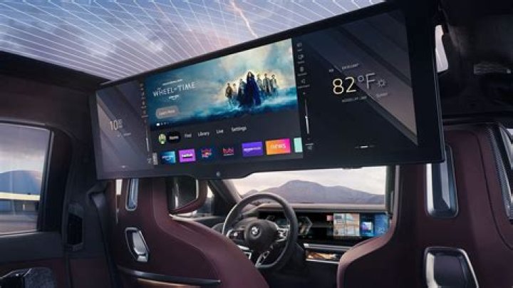 What cars have dual screens?