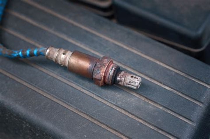 What causes oxygen sensor failure?