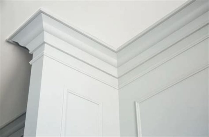 What color white should crown molding be?