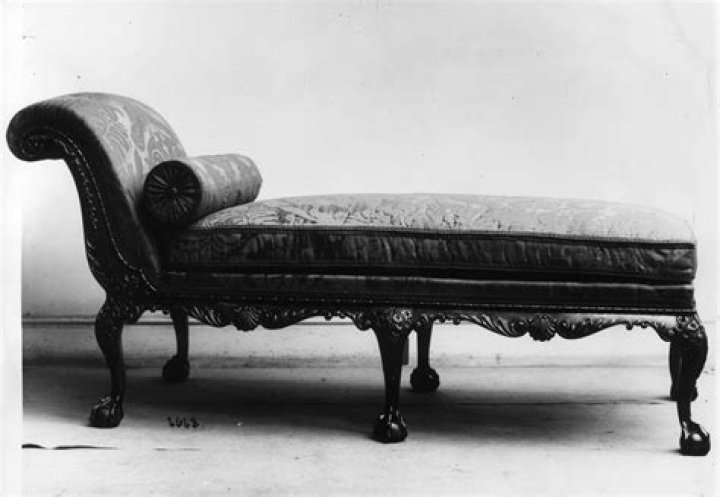 What did Victorians call a couch?